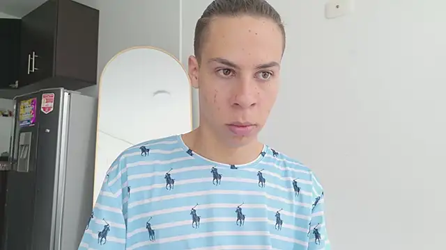 Czat XXX na żywo – grey___27