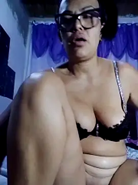 Xoticxenax's Live XXX Chat