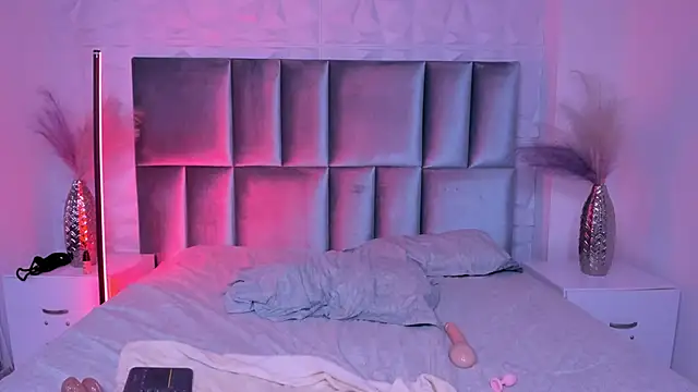 Mila_Monnet's Live XXX Chat