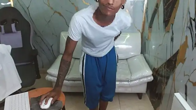 عرض كام ManSant