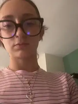 Lolasecret_ – Live XXX-chat