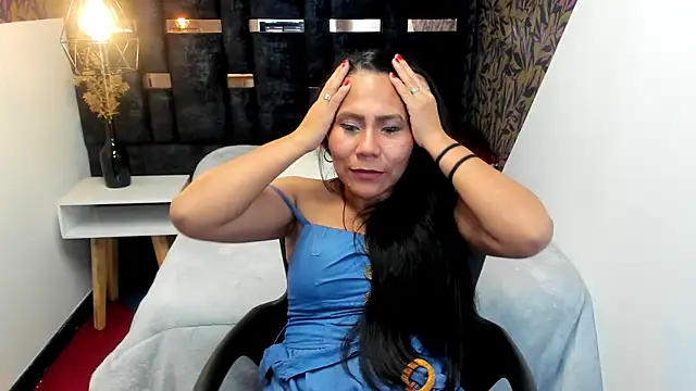 Chat XXX Live Keyla_Brunette_