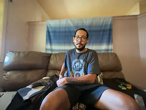 ThrowedWorldWide's Webcam Show