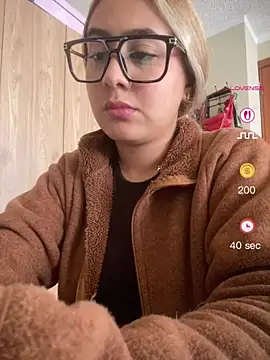 Chat +18 de Miabonnett_ ao vivo