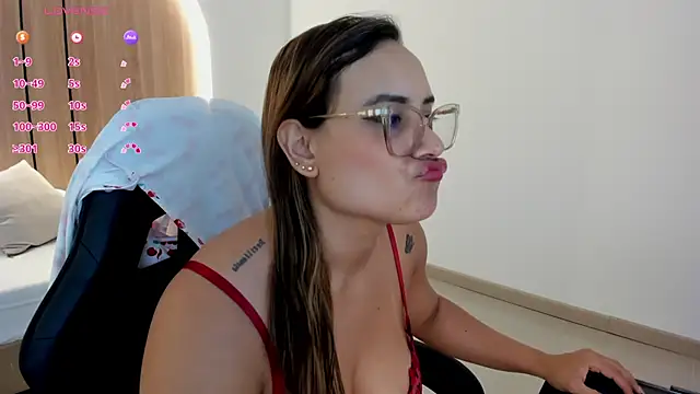 Chatroom XXX en direct de zoe_danae_