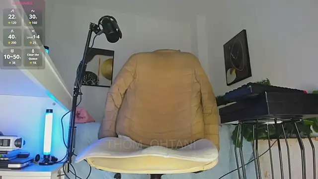 Thom_Ohtani Pertunjukan Webcam