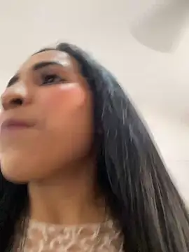 Chat XXX en directo de Rosa_25x