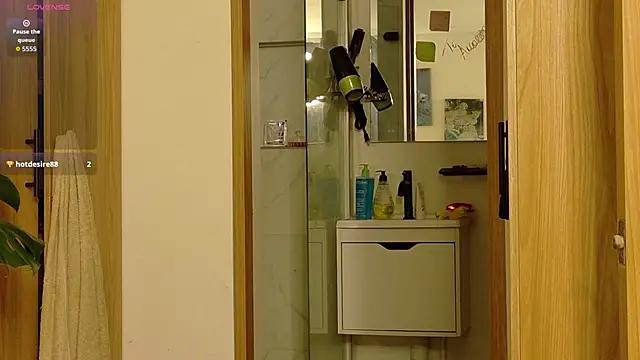 LovesKingdomのライブXXXチャット