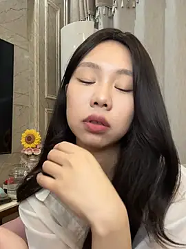 jolie_33 Show Webcam