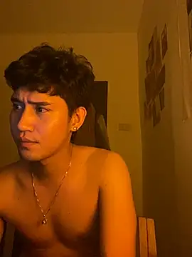 Rye_1989: διαδικτυακό σόου στην κάμερα