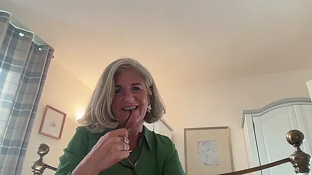 NaughtyMonicaUK Live XXX Chat