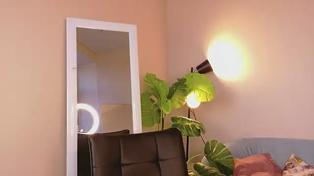 _Ava_Sky_のライブXXXチャット