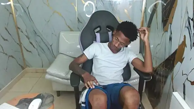 ManSant: вебкам-шоу