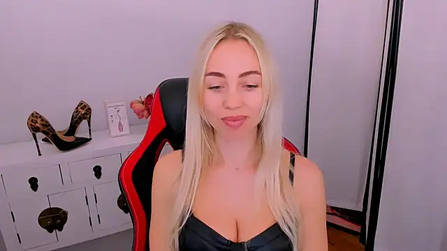 MargaritaRose Adlı Modelin Canlı XXX Sohbeti