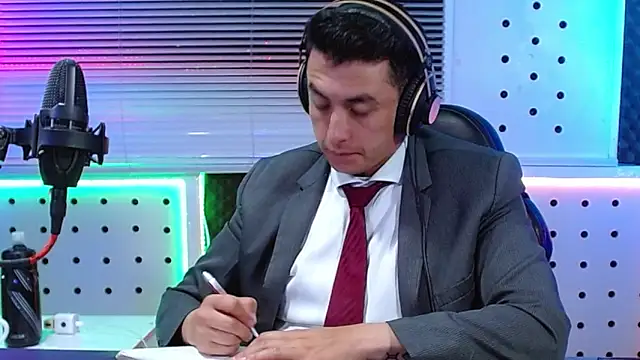 Godofcumxxx 现场XXX聊天