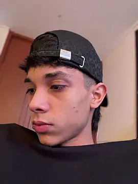 Chat XXX ao vivo de RoughDiamond_