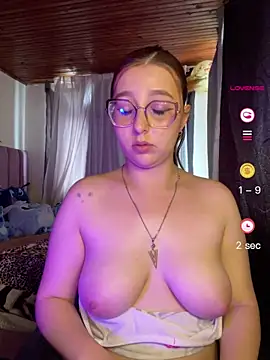 CoraVibes – Live XXX-chat