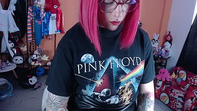 MissMiia2 élő XXX-chatje