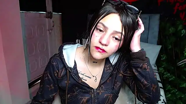 Živý XXX chat Violettasquirt