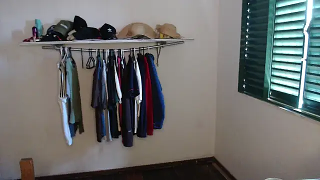 guzzfit: онлайн-секс-чат