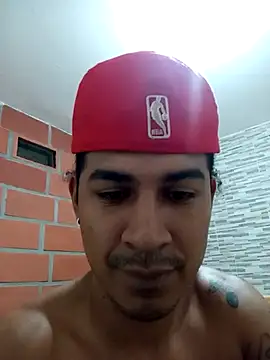 carlosmgu111 – webcam-show