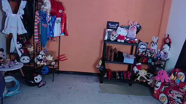 MissMiia2's Live XXX Chat