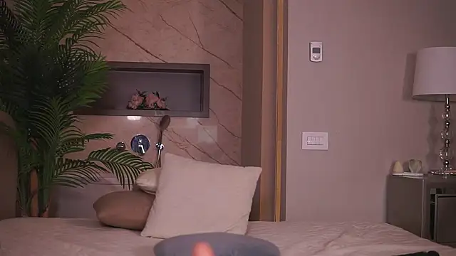 BiancaCainのウェブカメラショー