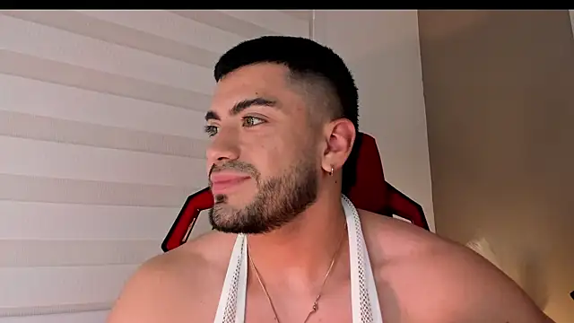 Alexander_Diazz 网络视讯表演