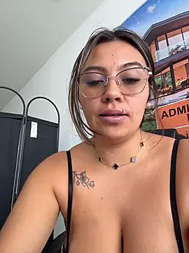 LIZ-06_ 即時 XXX 聊天