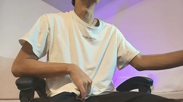 Valentino_Rey Pertunjukan Webcam