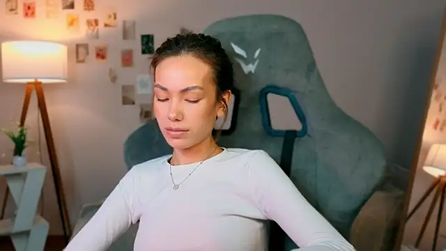 nexorine: онлайн-секс-чат