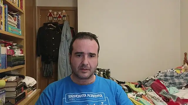 curiosillo83 Webcam-Show