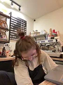 cinnabon_ 网络视讯表演