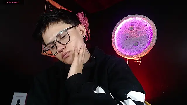 girl_intense444 라이브 XXX 채팅