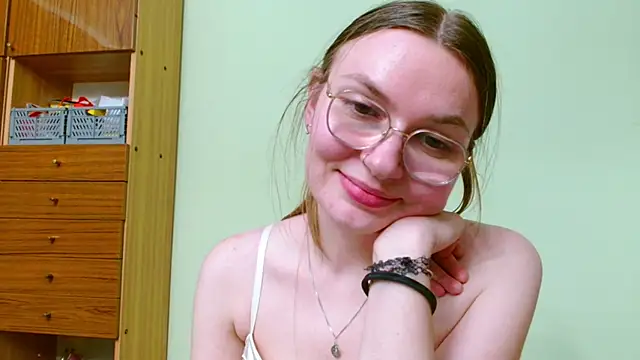 LooveELLYx Live XXX Chat