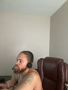 Fathero1time Chat XXX in diretta