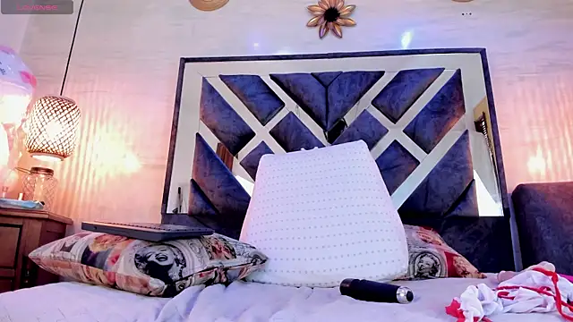 annie_vega17_: онлайн-секс-чат