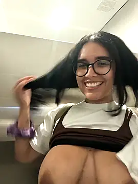 Annya-sweet Show in webcam