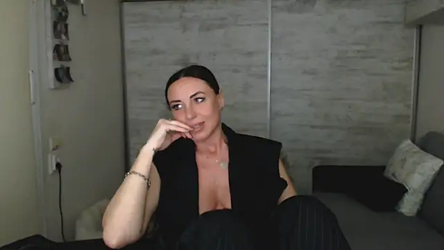 CloveLove: онлайн-секс-чат