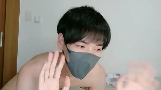 itsme_LEON Show in webcam