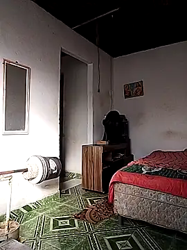 tarra122's Webcam Show