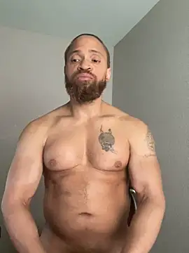 Fathero1time élő XXX-chatje