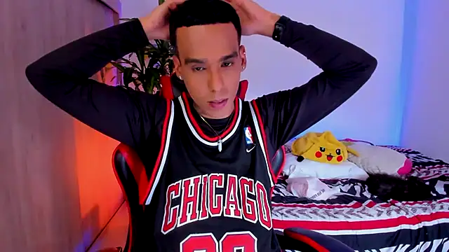 Chat XXX Live Damianwhite