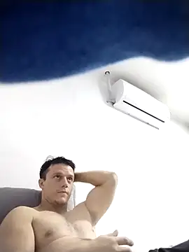 Show de RAFAELQUINTEROSCAVALHEI na webcam