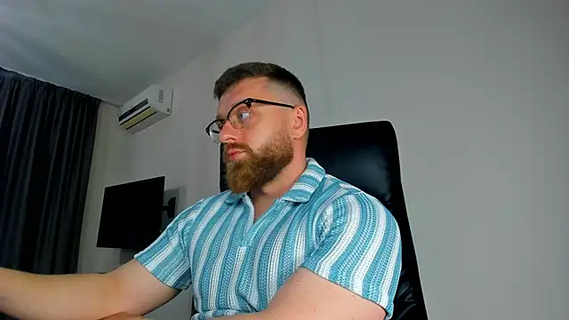 Chat +18 de Findom_guy ao vivo