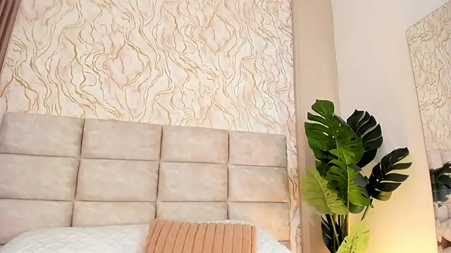 Gaia_Stone's Live XXX Chat