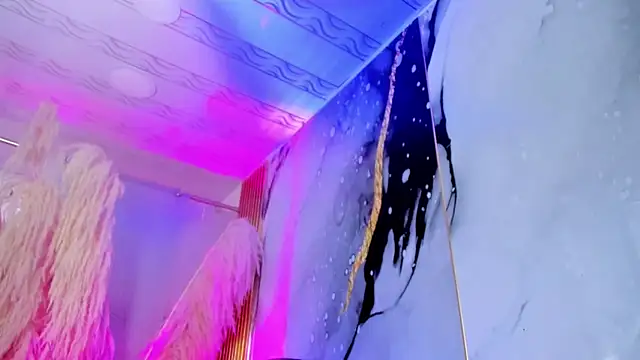 Онлайн чат XXX emmamilk6