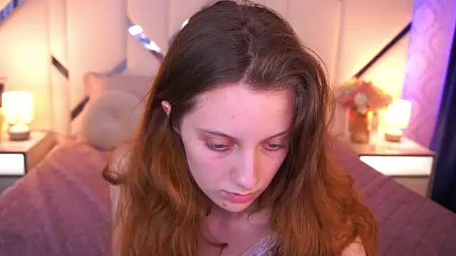 CuteeFoxy's Live XXX Chat