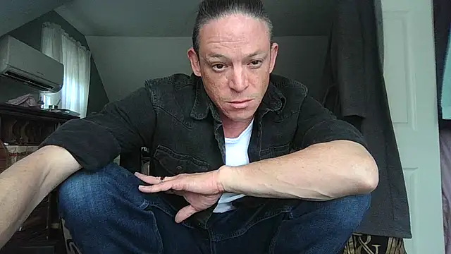 XXX chat uživo modela ShadowLove85