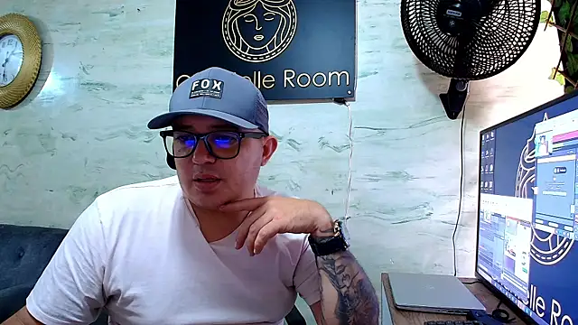 Živý XXX chat maximo_daddy